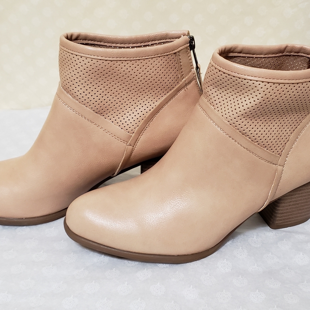 Women's booties